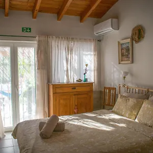 Quinta Alcarias Bed and breakfast