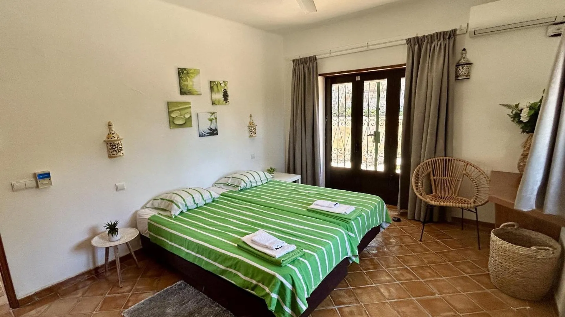 Villa Metacasa By Portucasa Santa Catarina da Fonte do Bispo